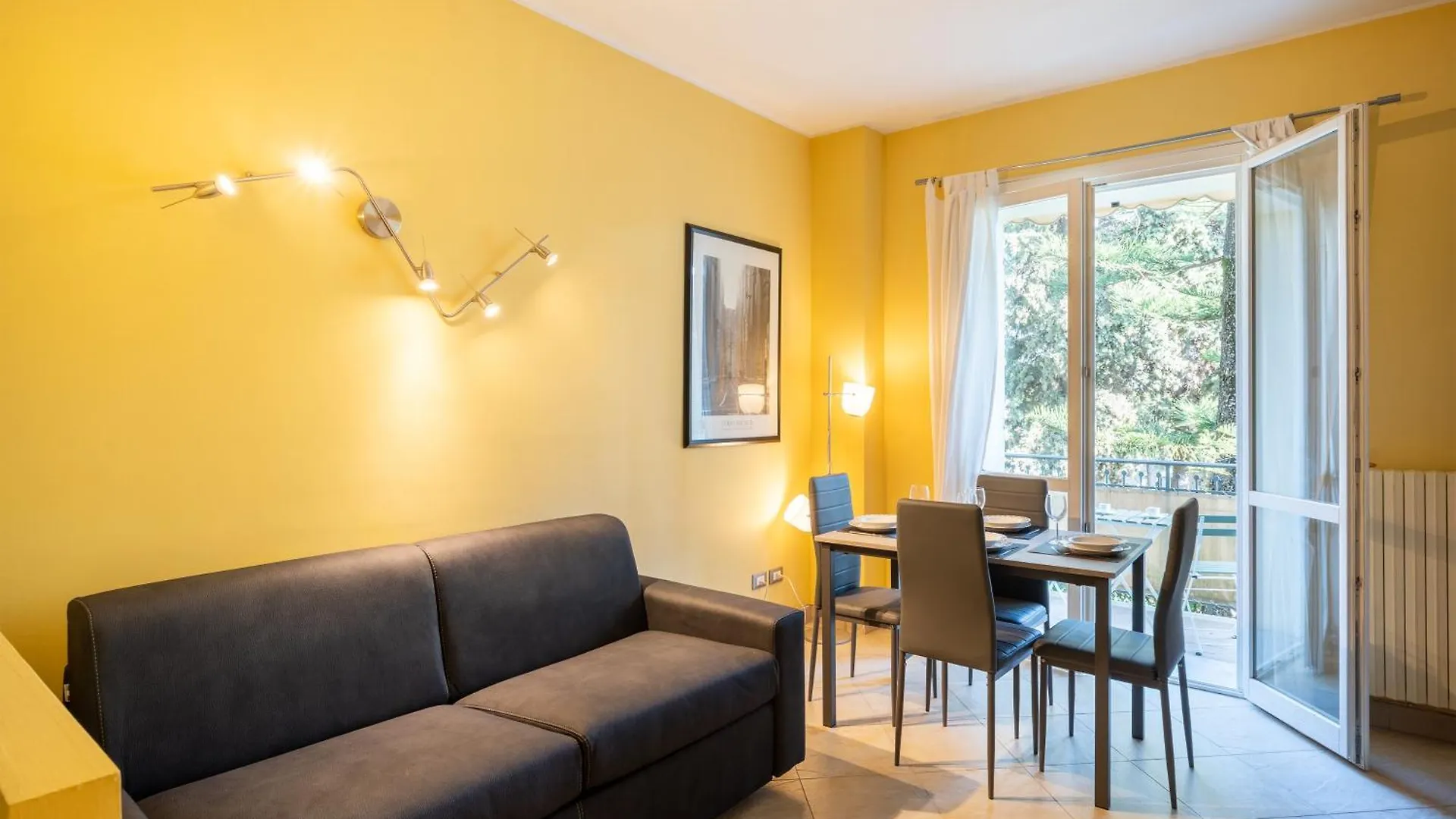 Windsor Mare - In The Heart Of Bordighera - 0*,  Italy
